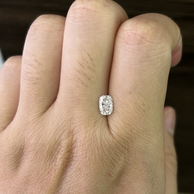 Beli 0.7CT Lab Tumbuh Panjang Cushion Cut Berlian VS1 Kejernihan E Warna online manufacture