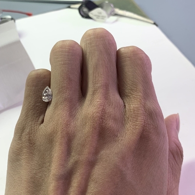 Beli 1.02 karat F VS1 2EX sintetis berbentuk pir CVD Lab Cut Diamonds online manufacture