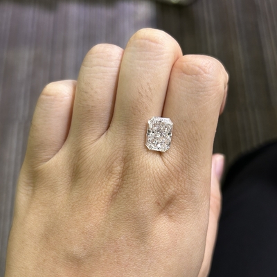 Beli 4.37ct Radiant Cut Lab Dibuat Berlian CVD F VS1 EX VG N IGI Sertifikasi online manufacture