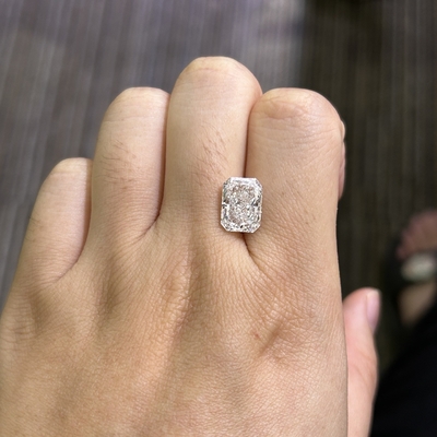 Beli 3.82 Karat Lab Dibuat Radiant Cut Diamond CVD E Warna VS1 Kejernihan EX VG N online manufacture