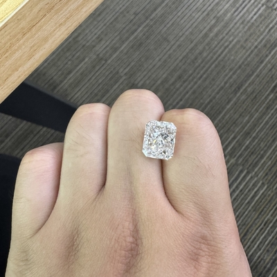 6.56 karat Radiant Cut Diamond Lab Tumbuh SI1 Kejernihan F Warna