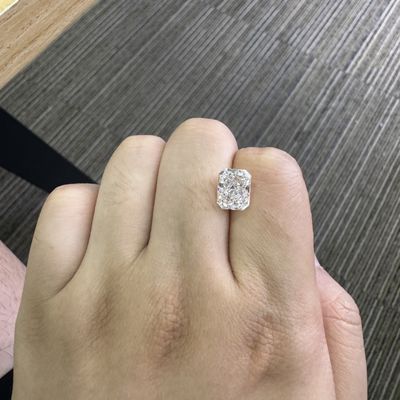 3.7 Karat Radiant Laboratorium Berlian dewasa CVD F VS2 2VG N IGI OEM ODM